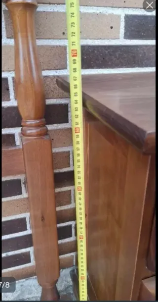 Cabecero y 2 mesitas de noche de madera