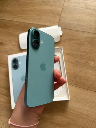 iPhone 16 128 GB Verde