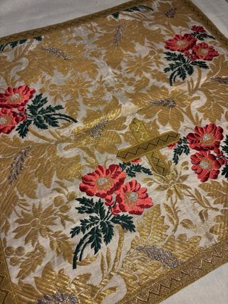 Brocado de seda y oro