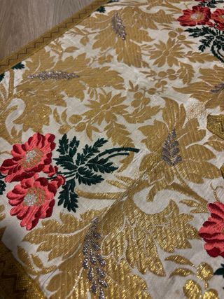Brocado de seda y oro