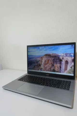 Ordenador Portátil Acer Ryzen 7 5700U 16Gb 512Gb