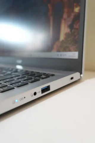 Ordenador Portátil Acer Ryzen 7 5700U 16Gb 512Gb