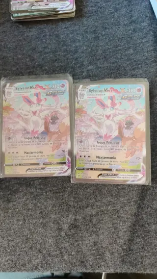 Lote Cartas Pokémon VMAX Sylveon, Umbreon, Mew, Mo