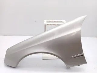 Aleta Mercedes W211 Clase E