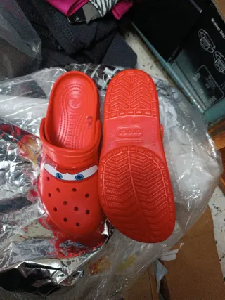 Crocs Rojas Talla 39