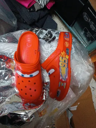 Crocs Rojas Talla 39