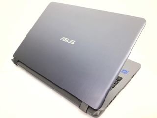 pc portatil asus x507m