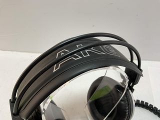 diadema akg k340