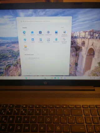 Portátil HP 250 G9, i5 12th, 8GB, 500GB, Win11
