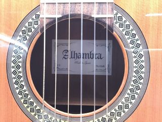 guitarra clasica alhambra 2c