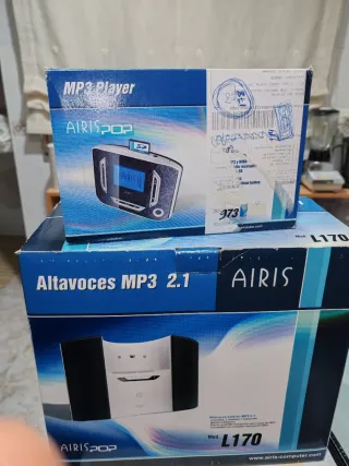 Altavoces MP3 2.1 AIRIS L170 con mp3 incluido