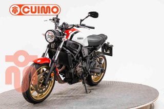 YAMAHA XSR 700