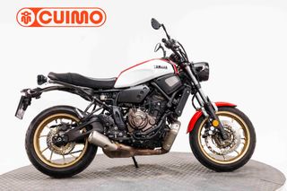 YAMAHA XSR 700