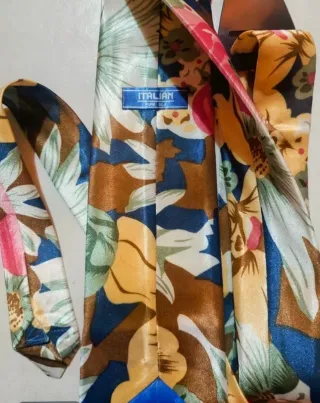 LOTE 119 Corbatas SEDA ITALIANA -Liquidación Stock