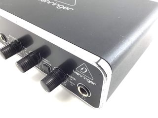 tarjeta sonido behringer umc22