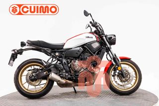 YAMAHA XSR 700