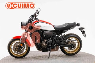 YAMAHA XSR 700