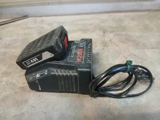 Cargador Bosch AL 1820 CV y Batería 18V