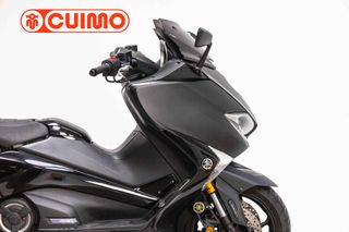 YAMAHA TMAX 530