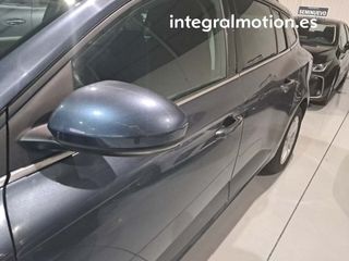 Renault Megane S.T. Intens Blue dCi 85 kW (115CV)