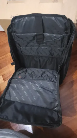 Zaino MSI Titan Gaming Nero Multicolore