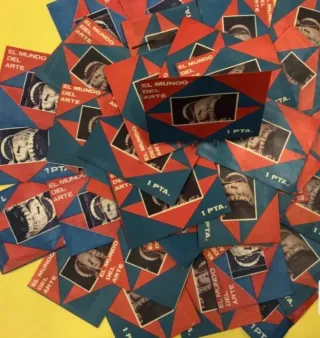 Lote de 20  sobres con cromos El Mundo del Arte 1