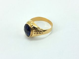 sello oro 18k con piedra con zafiro
