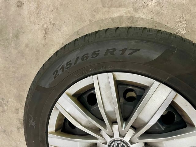 Llantas Volkswagen 215/65 R17 99H