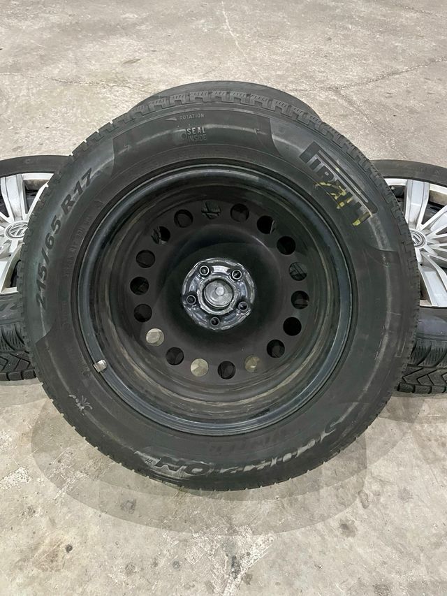 Llantas Volkswagen 215/65 R17 99H