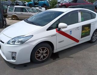 Centralita 2310006470 toyota prius (zvw30) 348518