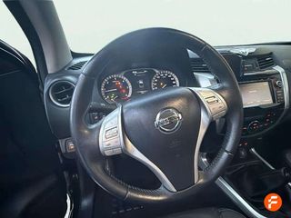 Nissan Navara TREK 1