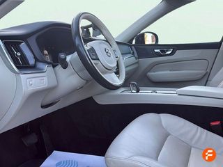 Volvo XC60 2.0 B4 D AWD Momentum Auto