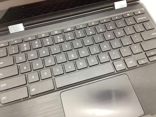 pc portatil lenovo 300e