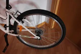 Bicicleta juvenil 26 pulgadas. NUEVA