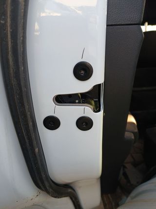 CERRADURA PUERTA TRASERA IZQUIERDA MG ZS