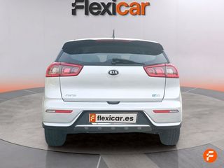 Kia Niro 1.6 GDi HEV 104kW (141CV) Drive