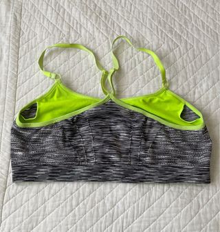 Top sportivo H&M grigio e verde