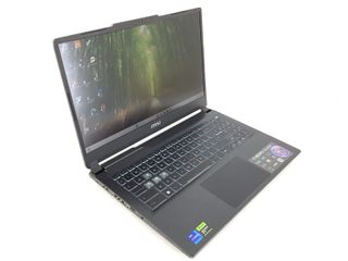 pc portatil msi cyborg 15 a13v