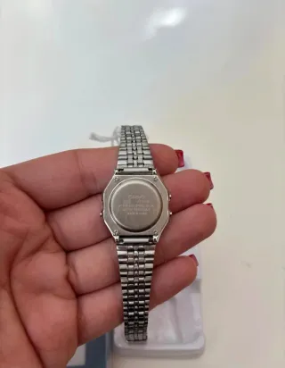 Casio A159W Reloj Digital Plata pequeño.