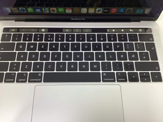 portatil apple apple macbook pro core i5 1.4 13 touchbar (2019) (a2159)