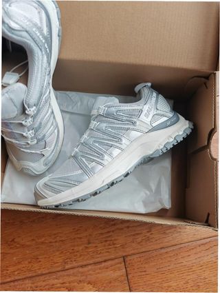 Salomon XA Pro 3D Talla 42.5 Plata/Blanco