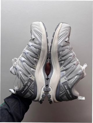 Salomon XA Pro 3D Talla 42.5 Plata/Blanco