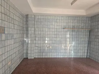 Alquilo local en cornella