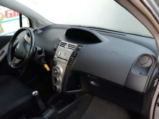 Toyota 1044075 centralita 896610d450 yaris basico
