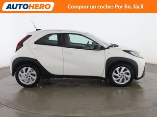 Toyota Aygo X Cross 1.0 Play