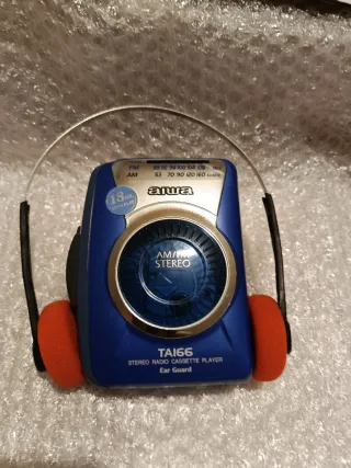 Walkman Aiwa TA166 Radio Cassette Player
