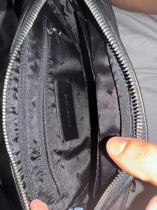 Riñonera Michael Kors Negra Monogram