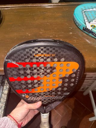 Pala de pádel Bullpadel Vertex 2 Para reparar