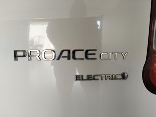 TOYOTA PROACE CITY BEV 59KWH 136PS GX L1 136 4P