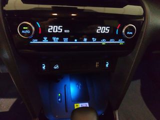TOYOTA YARIS CROSS 1.5 VVT-I HYBRID ADVENTURE 116 5P